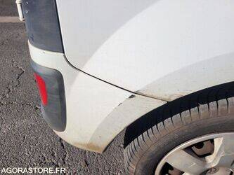 2010-renault-kangoo-1440654-46473696