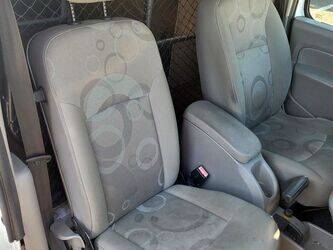 2010-renault-kangoo-1440654-46473704