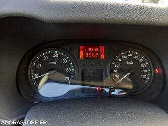 2007-renault-clio-1440658-46473752