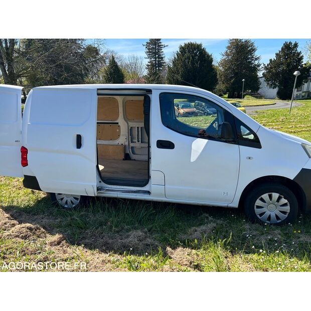 نيسان NV200-46473773