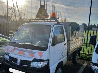 2015-piaggio-porter-1440669-46473826