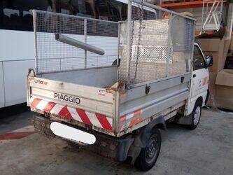 2015-piaggio-porter-1440669-46473830