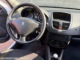 2009-peugeot-206-1440670-46473836