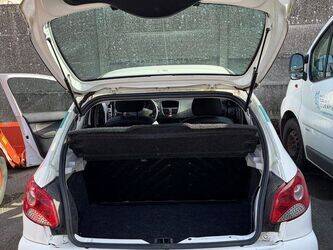 2009-peugeot-206-1440670-46473837