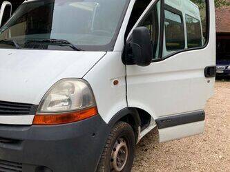 صورة ل عربات 2008 رينو Master