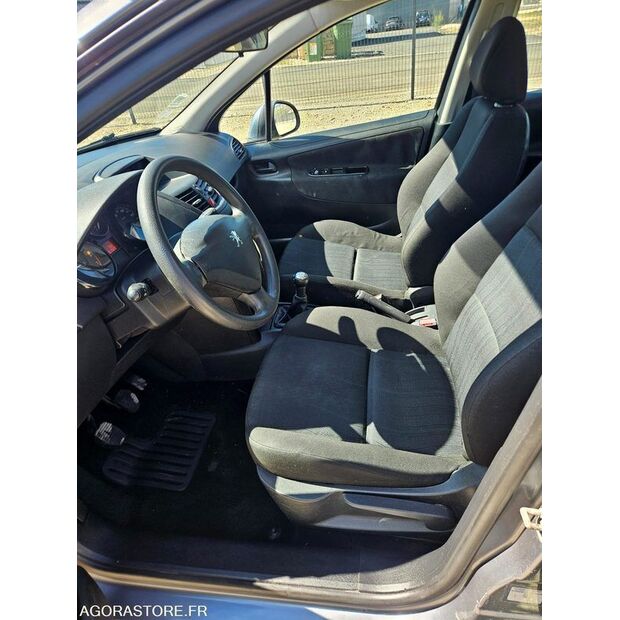 2009 Peugeot 207-46473934