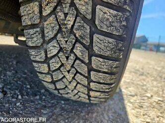 2009-peugeot-207-1440677-46473939