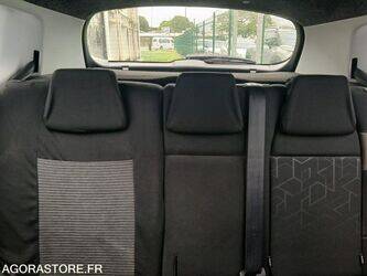 2014-peugeot-2008-1440690-46474054