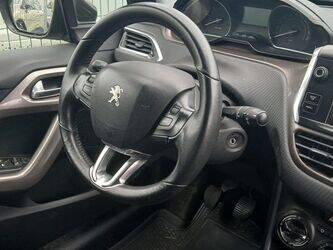 2014-peugeot-2008-1440690-46474055