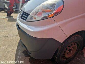 2014-renault-trafic-1440692-46474070