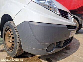 2014-renault-trafic-1440692-46474074