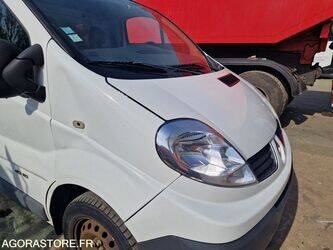 2014-renault-trafic-1440692-46474075