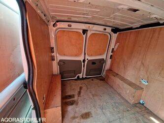 2014-renault-trafic-1440692-46474081