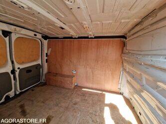 2014-renault-trafic-1440692-46474082