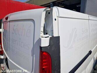 2014-renault-trafic-1440692-46474085