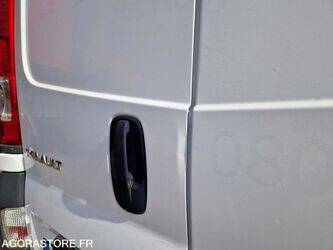 2014-renault-trafic-1440692-46474091