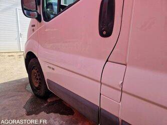 2014-renault-trafic-1440692-46474099