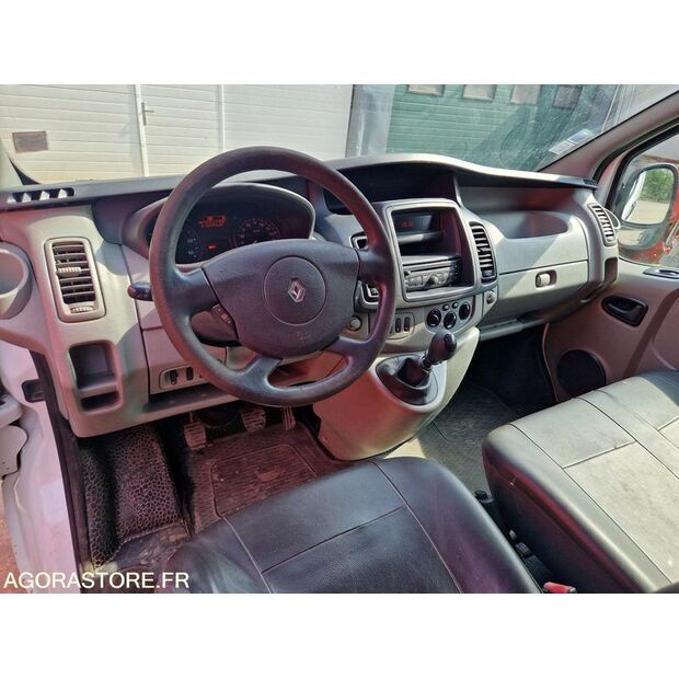 2014 Renault Trafic-46474104