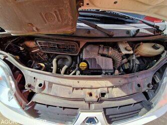 2014-renault-trafic-1440692-46474112