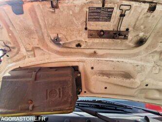 2014-renault-trafic-1440692-46474113