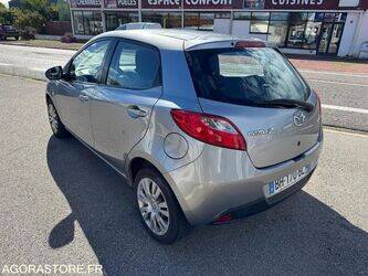 2009-mazda-2-1440695-46474131