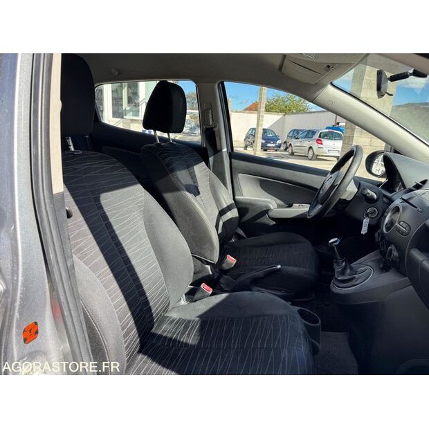 2009 MAZDA 2-46474137