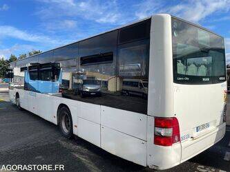 2006-man-lions-city-1440698-46474154