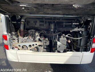 2006-man-lions-city-1440698-46474158