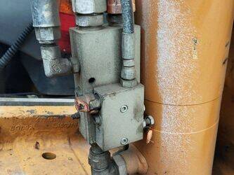 2012-case-580t-1440701-46474191