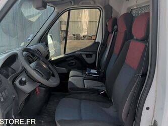 2014-renault-master-1440710-46474307