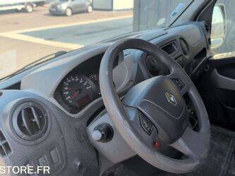 2014-renault-master-1440710-46474309