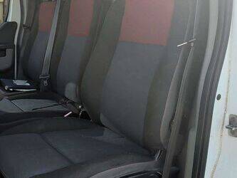 2014-renault-master-1440710-46474317