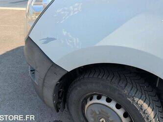 2014-renault-master-1440710-46474322