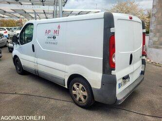 2014-renault-trafic-1440713-46474346