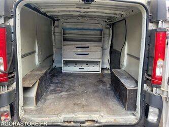 2014-renault-trafic-1440713-46474348