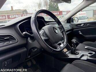 2016-renault-megane-1440724-46474489