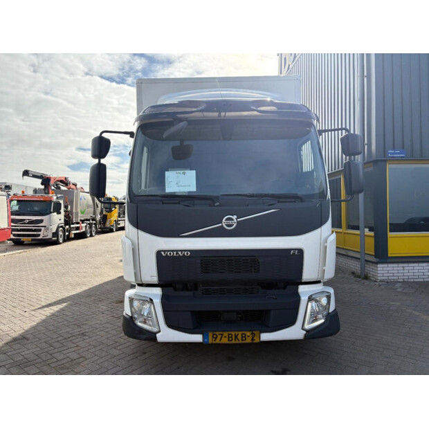 2017 فولفو FL-46474743