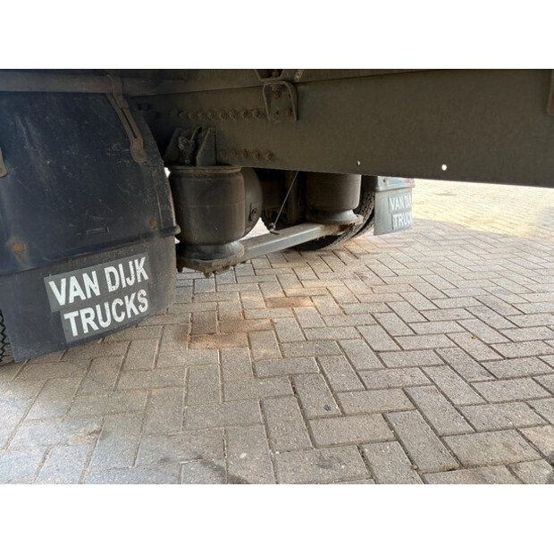 2017 فولفو FL-46474753