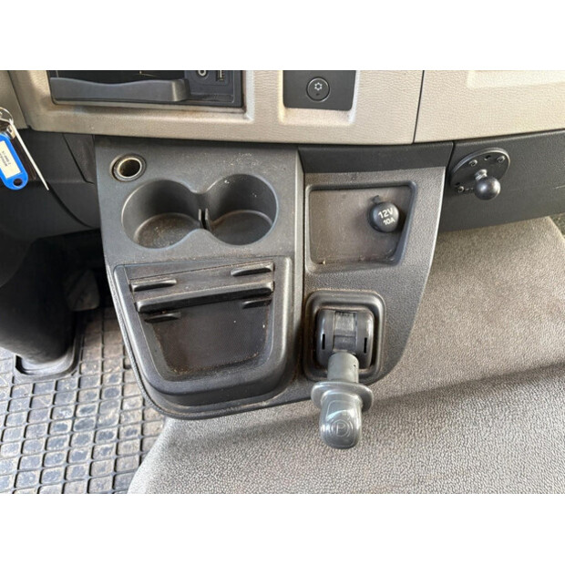 2017 فولفو FL-46474762