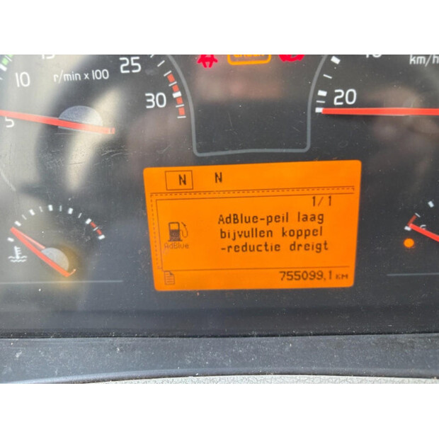 2017 فولفو FL-46474769