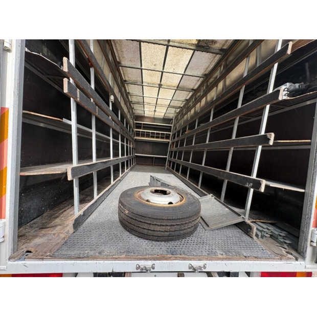 2005 مان L2000-46474817