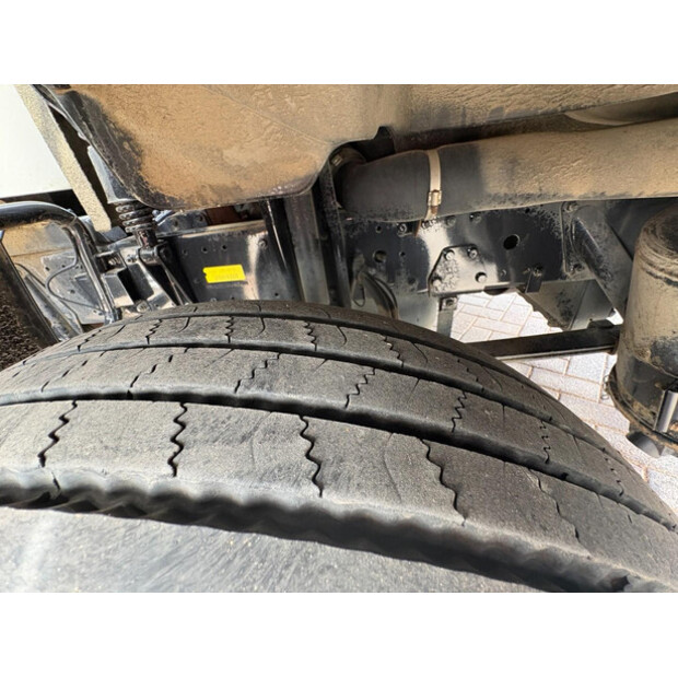 2005 مان L2000-46474825