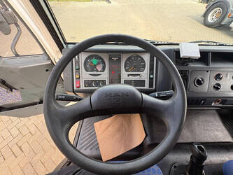 2005-man-l2000-1440737-46474827