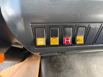 2005-man-l2000-1440737-46474832