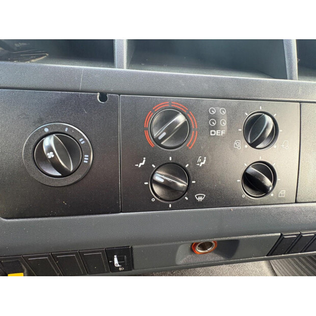 2005 مان L2000-46474833