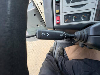 2005-man-l2000-1440737-46474836