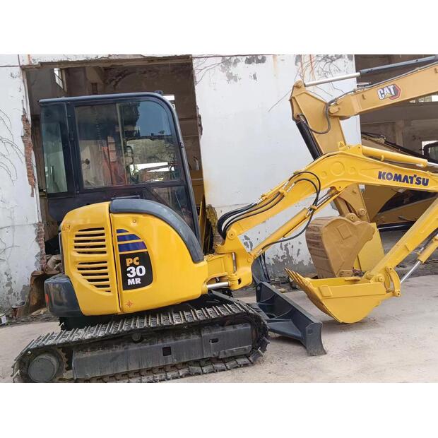 2020 Komatsu 30-46474972