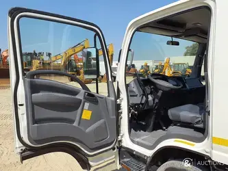 2024-isuzu-npr-1426286-46475007