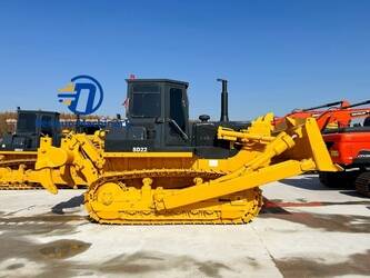 صورة ل جرارات مجنزرة 2023 شانتو SD22