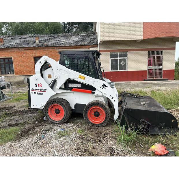 2020 بوبكات S18-46475084